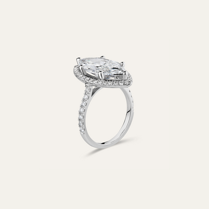 Bague marquise avec halo (5,02 ct)