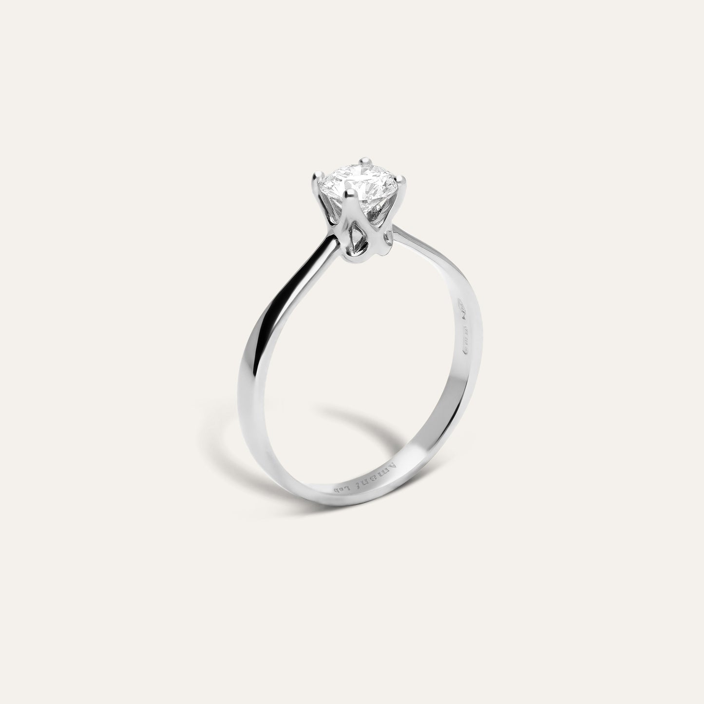 Classic round engagement ring (0.60 ct)