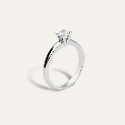 Classic round engagement ring (0.50 ct)