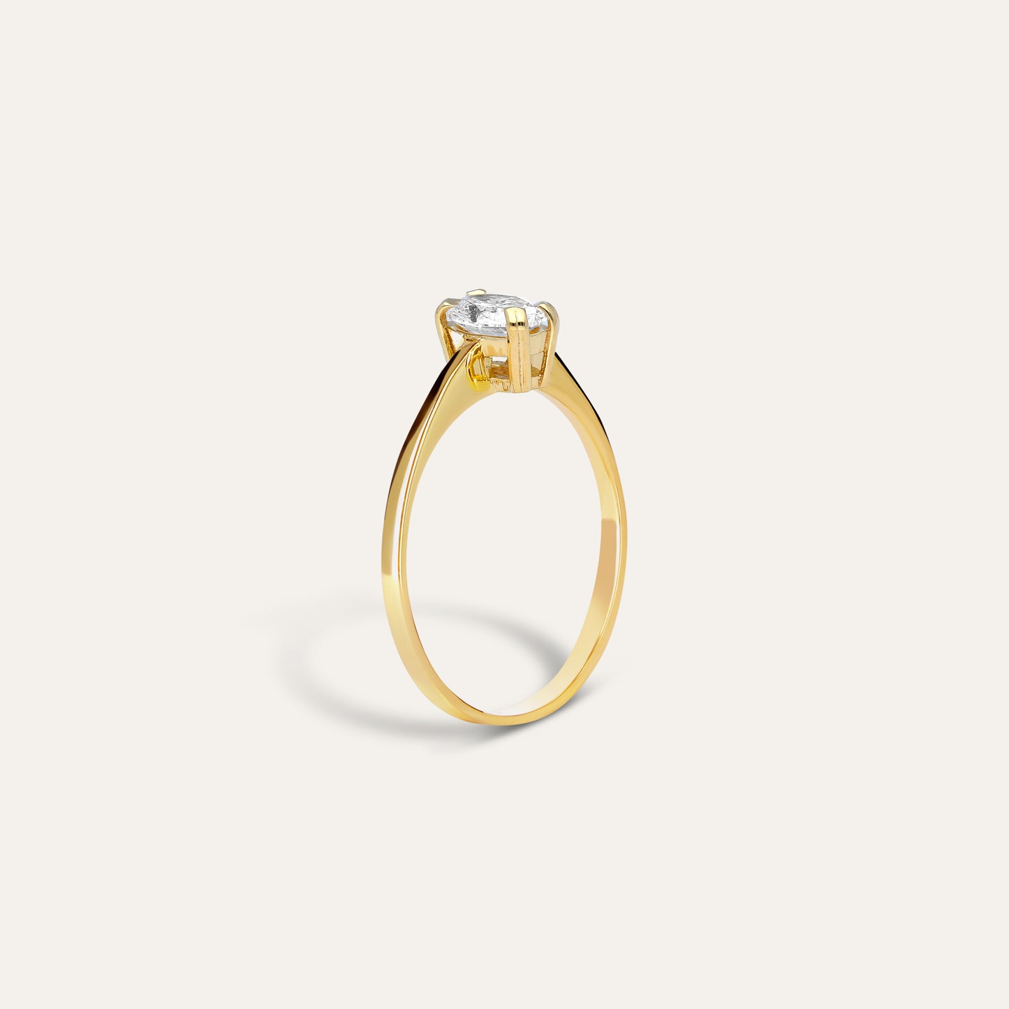 Classic oval engagement ring (0.42 ct)