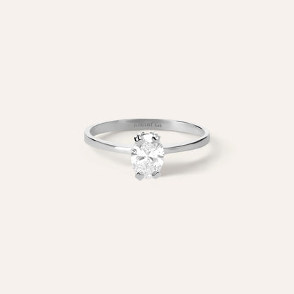 Classic oval engagement ring (0.42 ct)