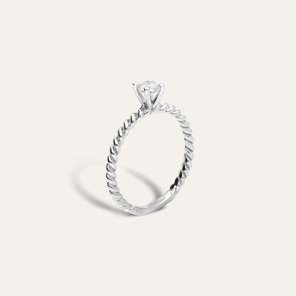 Twisted round engagement ring (0.30 ct)